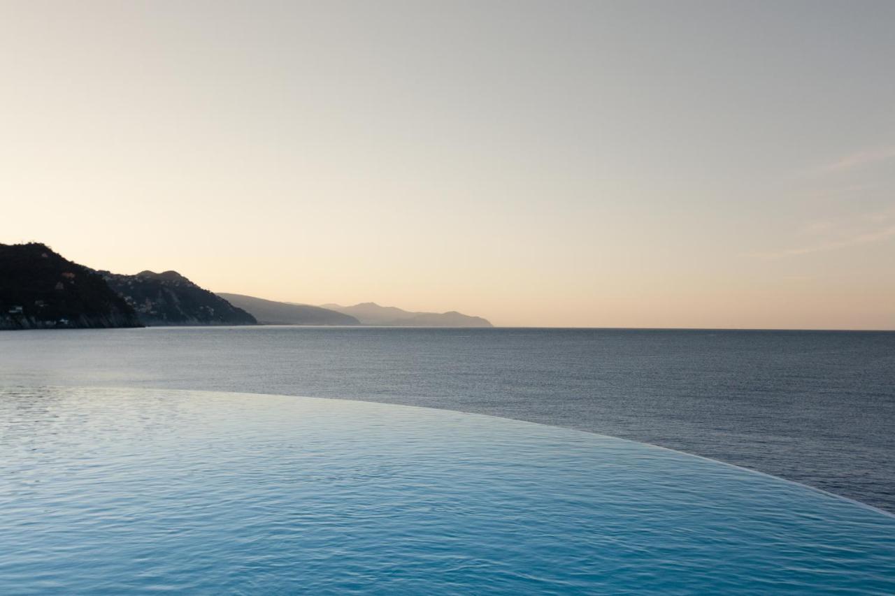Excelsior Palace Portofino Coast Rapallo Luaran gambar View of the Gulf of Naples from Positano