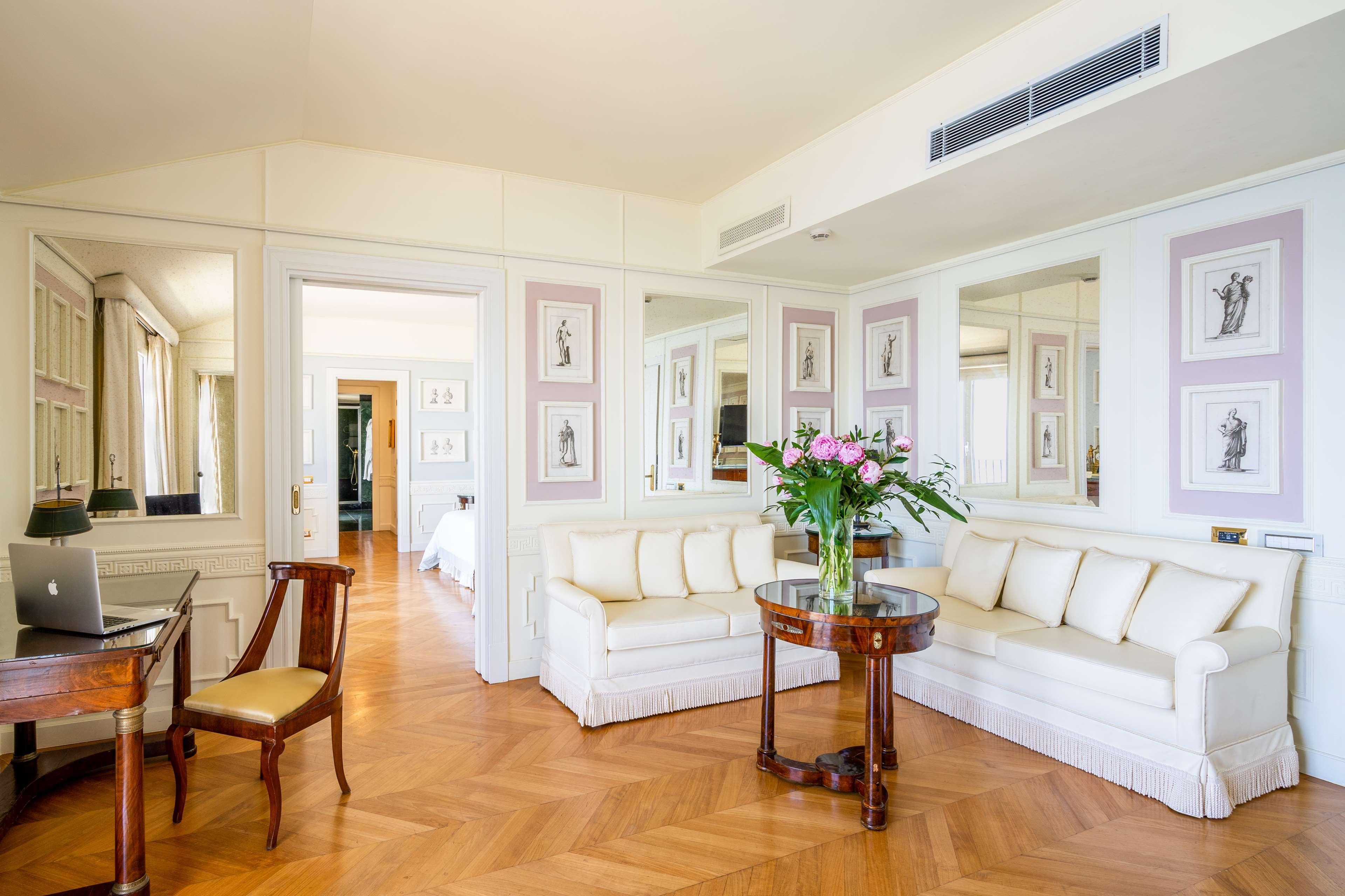 Excelsior Palace Portofino Coast Rapallo Luaran gambar A suite at the Hotel Excelsior