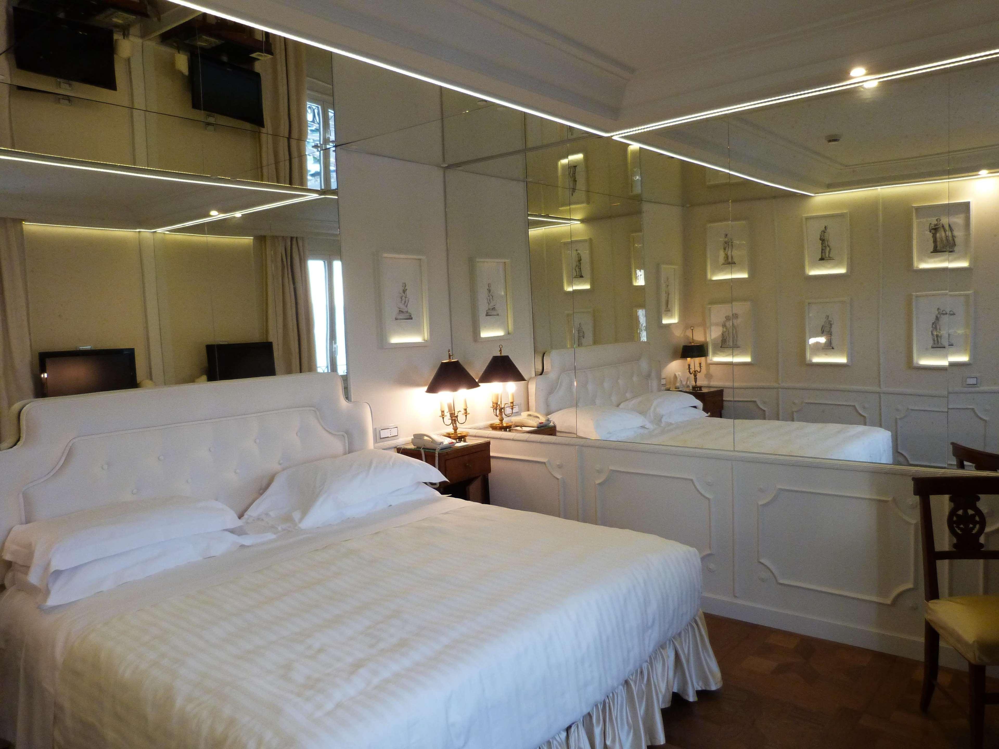 Excelsior Palace Portofino Coast Rapallo Luaran gambar A room at the hotel