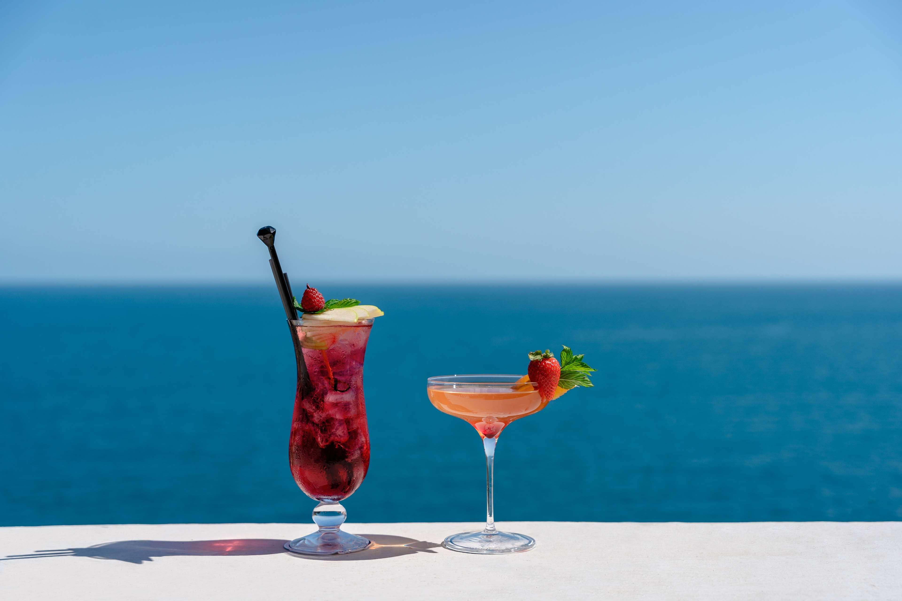 Excelsior Palace Portofino Coast Rapallo Luaran gambar A strawberry daiquiri (left)