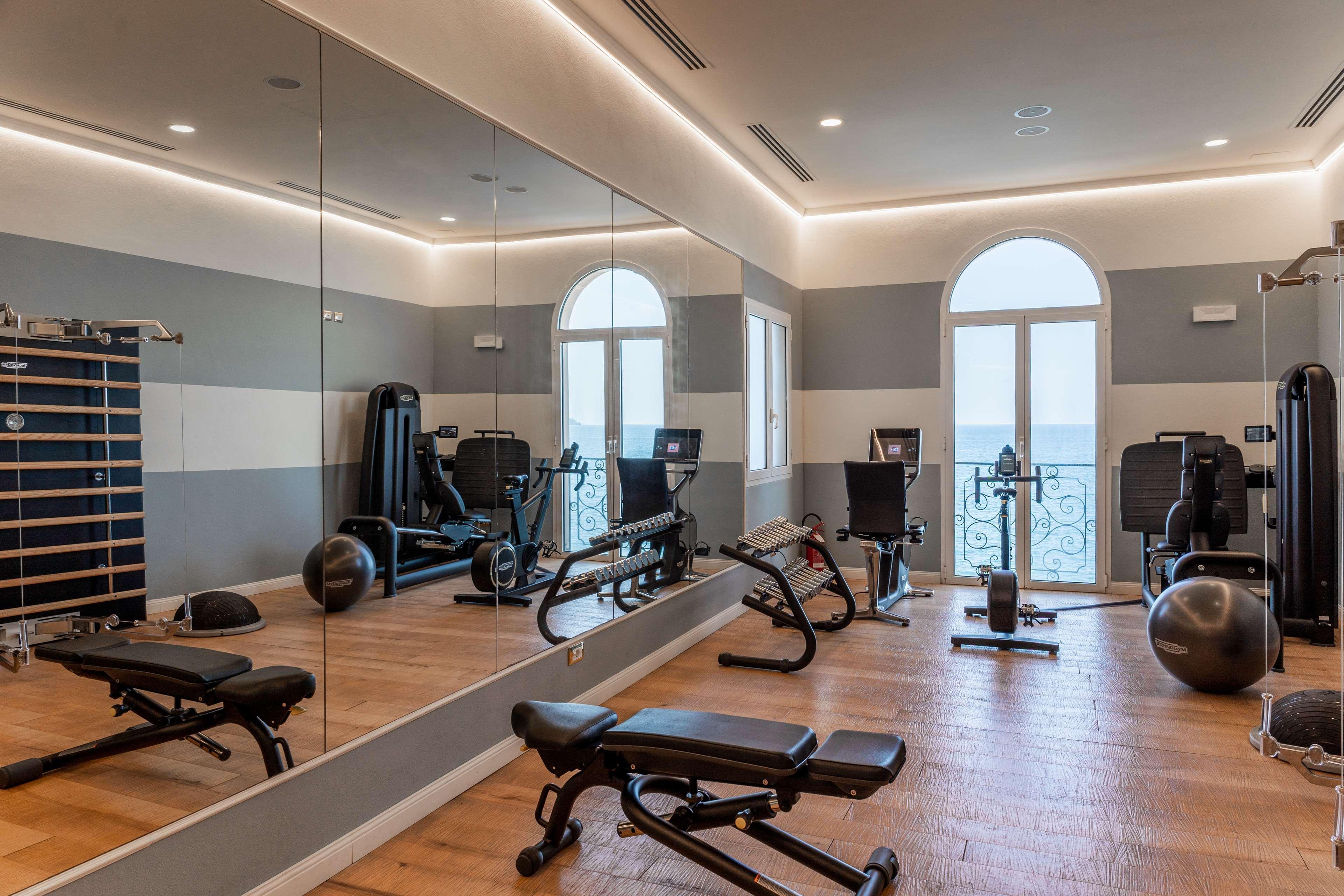 Excelsior Palace Portofino Coast Rapallo Luaran gambar The gym at the hotel